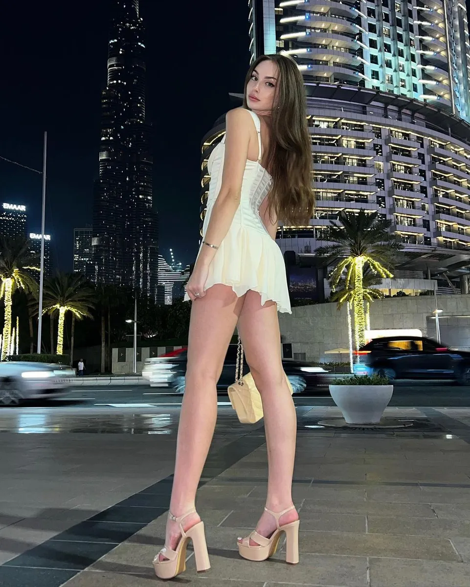 Electra escort in London