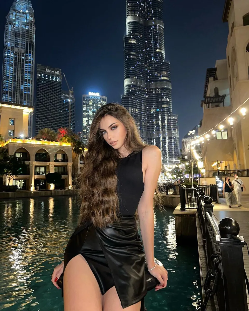 Electra escort in London