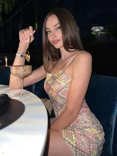 Electra escort in London