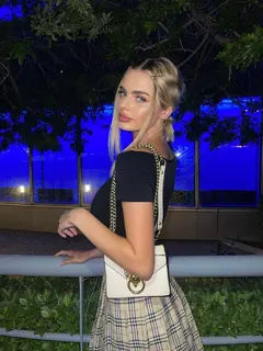 Kaitlyn escort in London