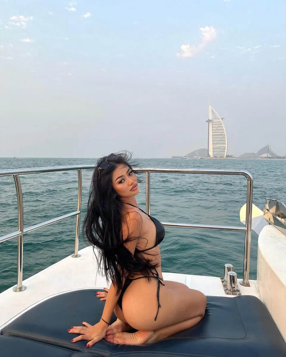 Livia escort in London