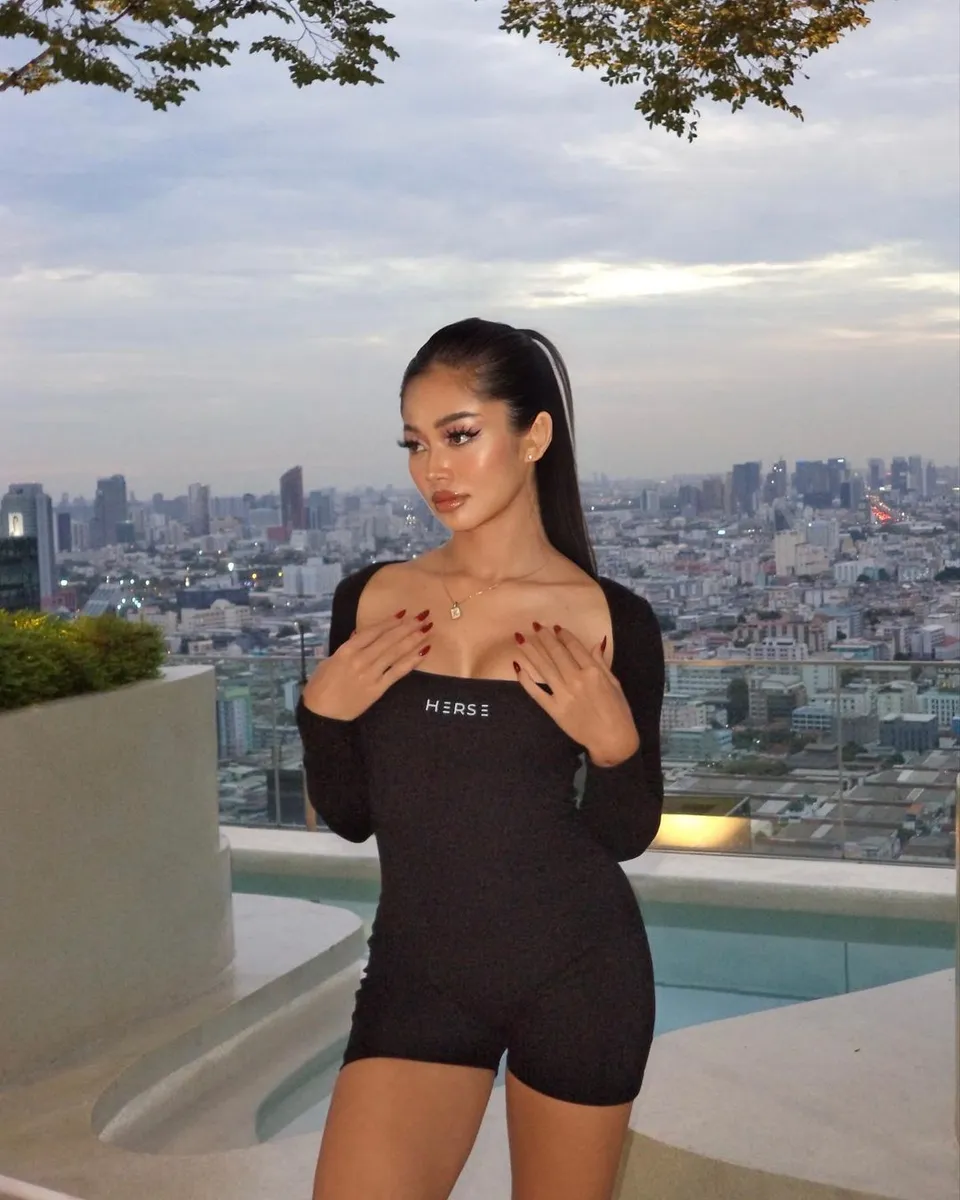 Livia escort in London