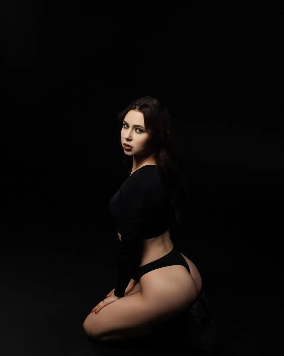 Nadia escort in London