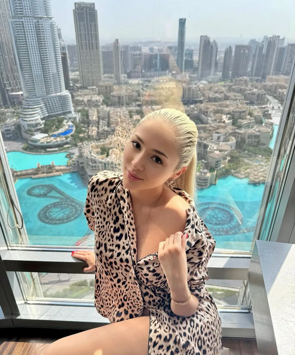 Philippa escort in London