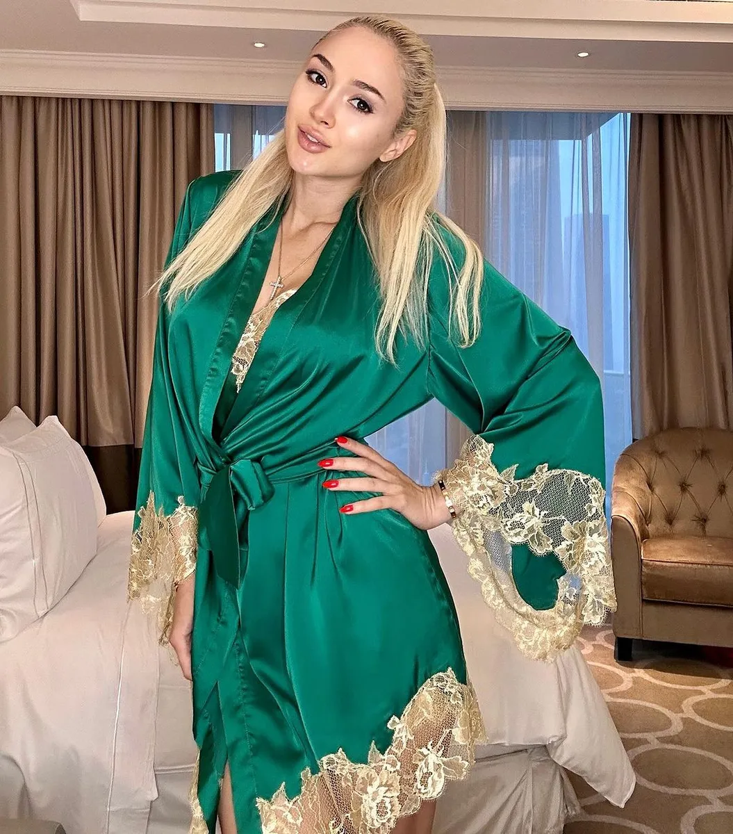 Philippa escort in London