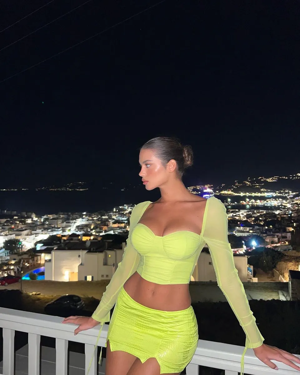 Vesper escort in London